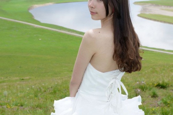 在杭州，喝杯茶、吃顿饭，生活如诗如画